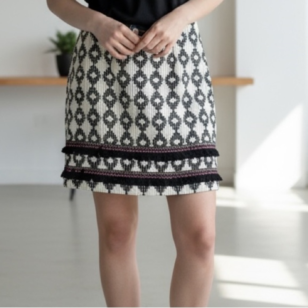 Merona 4 Black/White/Hot Pink Geometric A-Line Skirt Mini Lined Zip Closure